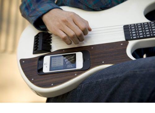gTar is an iPhone Powered Guitar [Video]