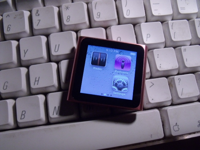 iPod Nano Finally Gets Hacked [Video]