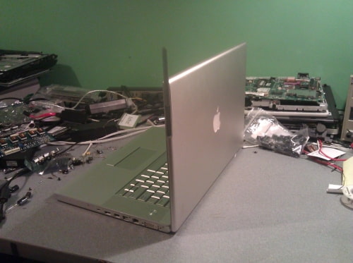 MacBook Pro 3G Prototype Had a &#039;MagSafe&#039; Antenna