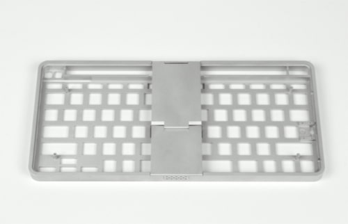 Levitatr Bluetooth Keyboard for IOS Devices Features Elevating Keys