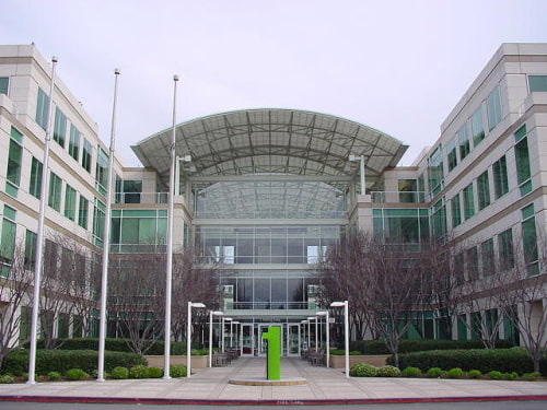 Apple Hires Phillip Bullock From Symantec to Lead Tax Department