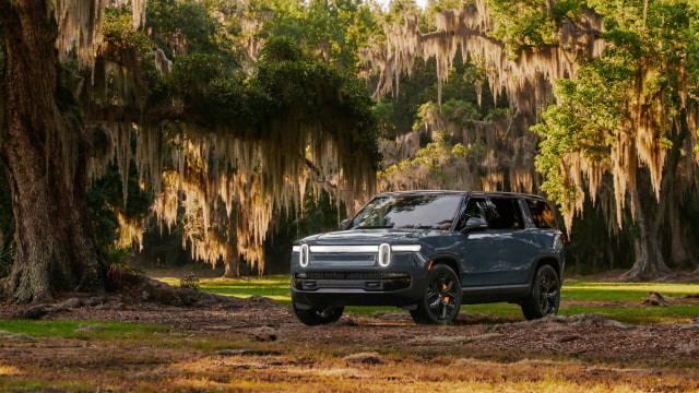 Rivian Unveils Second Generation R1S SUV and R1T Pickup With Apple Car Key and Apple Music [Video]