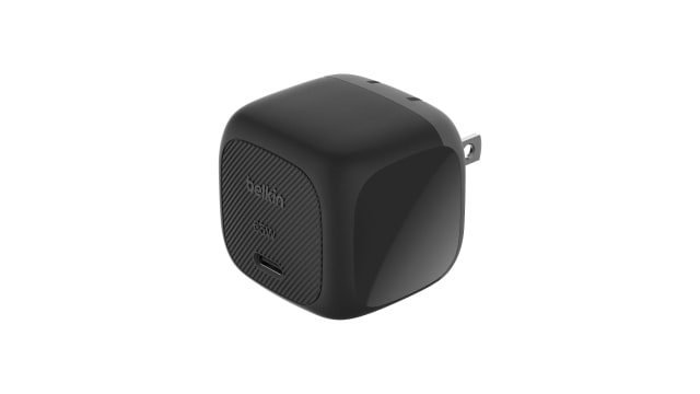 Belkin&#039;s 2025 Lineup Debuts iPhone PowerGrip with Built-in Power Bank &amp; Shutter Button [CES 2025]